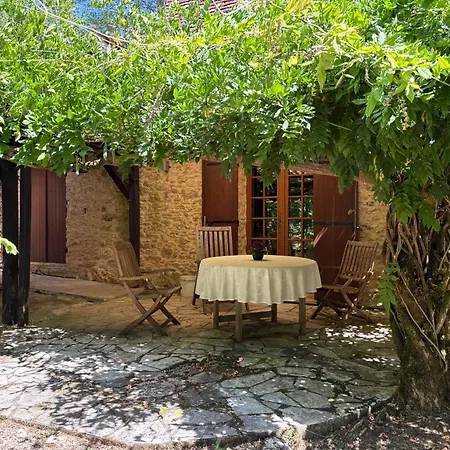 Hébergement de vacances Propriété Périgourdine Pour 8 Avec Piscine Et Wifi - Fr-1-824-24 Saint-Chamassy