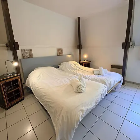 Propriété Périgourdine Pour 8 Avec Piscine Et Wifi - Fr-1-824-24 * Saint-Chamassy