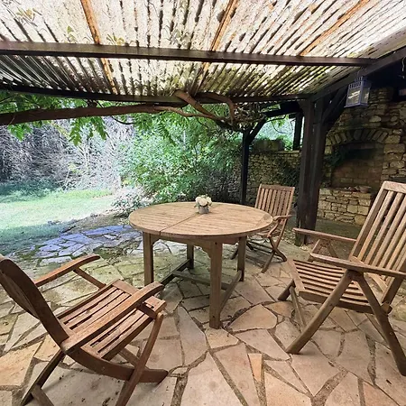 Hébergement de vacances Propriété Périgourdine Pour 8 Avec Piscine Et Wifi - Fr-1-824-24 *